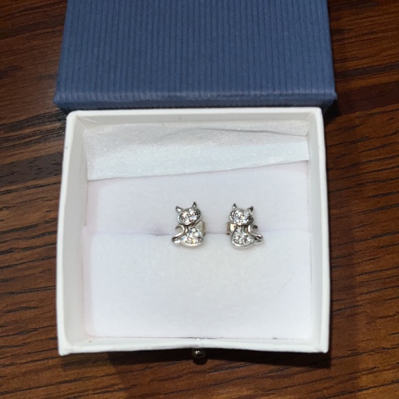 Jewelry - STERLING SILVER Cat Earrings